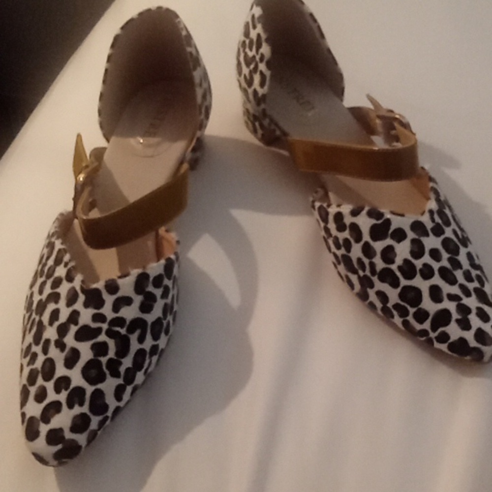 Women's shoes